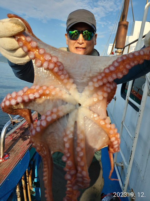 21인승비너스호 문어조황