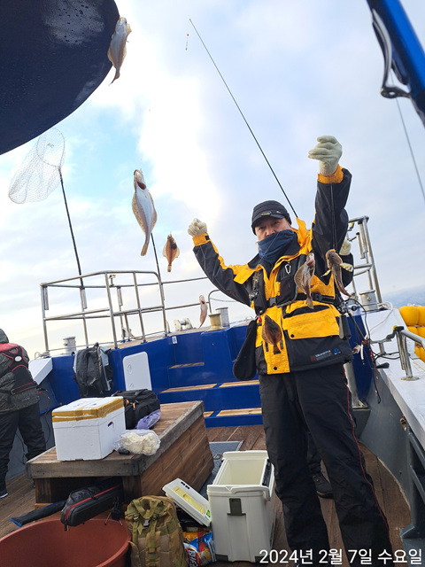 21인승 비너스호 어구가자미 쿨러대박 미 2/7